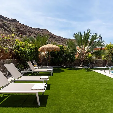 Diana With Private Swimming Pool In Tauro Villa *